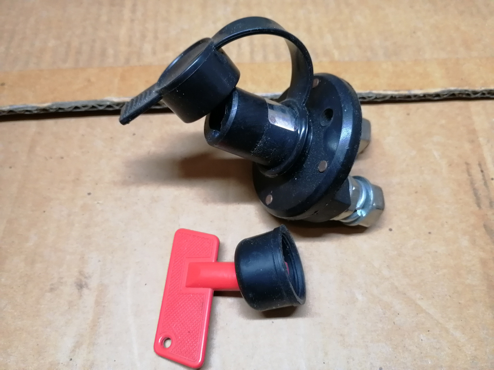 Выключатель массы TEREX 820/860/880