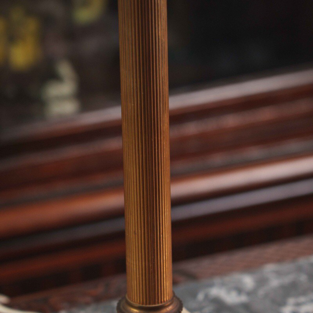 Винтажная настольная лампа