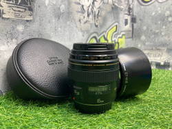 Canon EF 85mm 1.8 USM