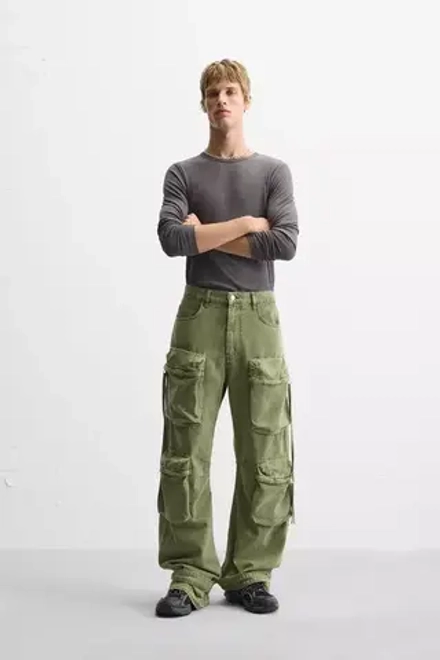 ZARA ДЖИНСЫ КАРГО С КАРМАНАМ, ЗЕЛЕНЫЙ