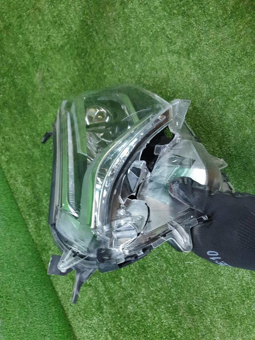 Битая Фара левая Toyota Rav 4 CA40 (2015-2019) LED