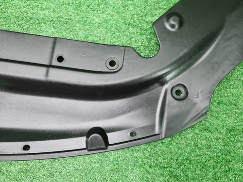 Кожух замка капота Nissan Sentra B17 (2012-2017)
