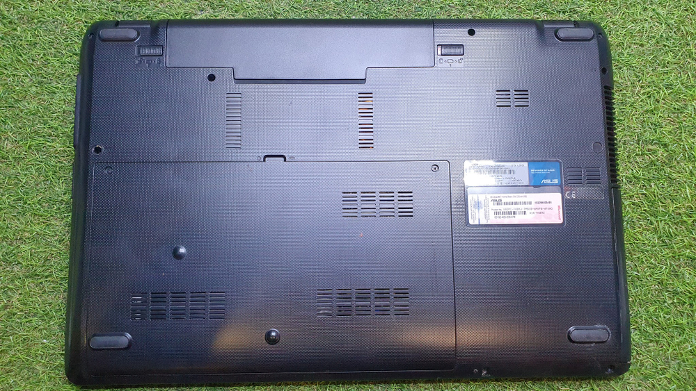 Ноутбук ASUS i5/8Gb/GT 630M 1Gb