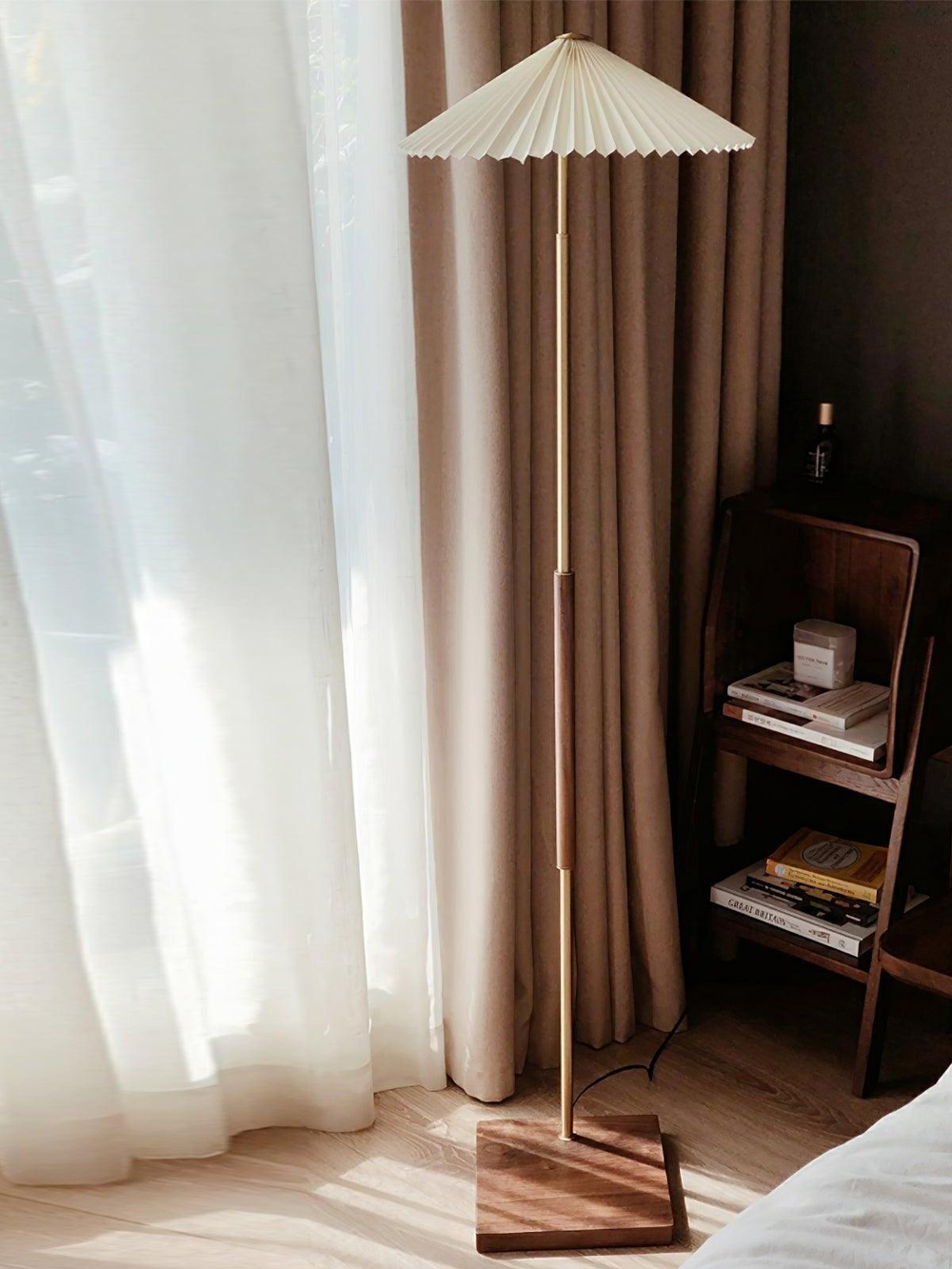 Floor design lamp Isii