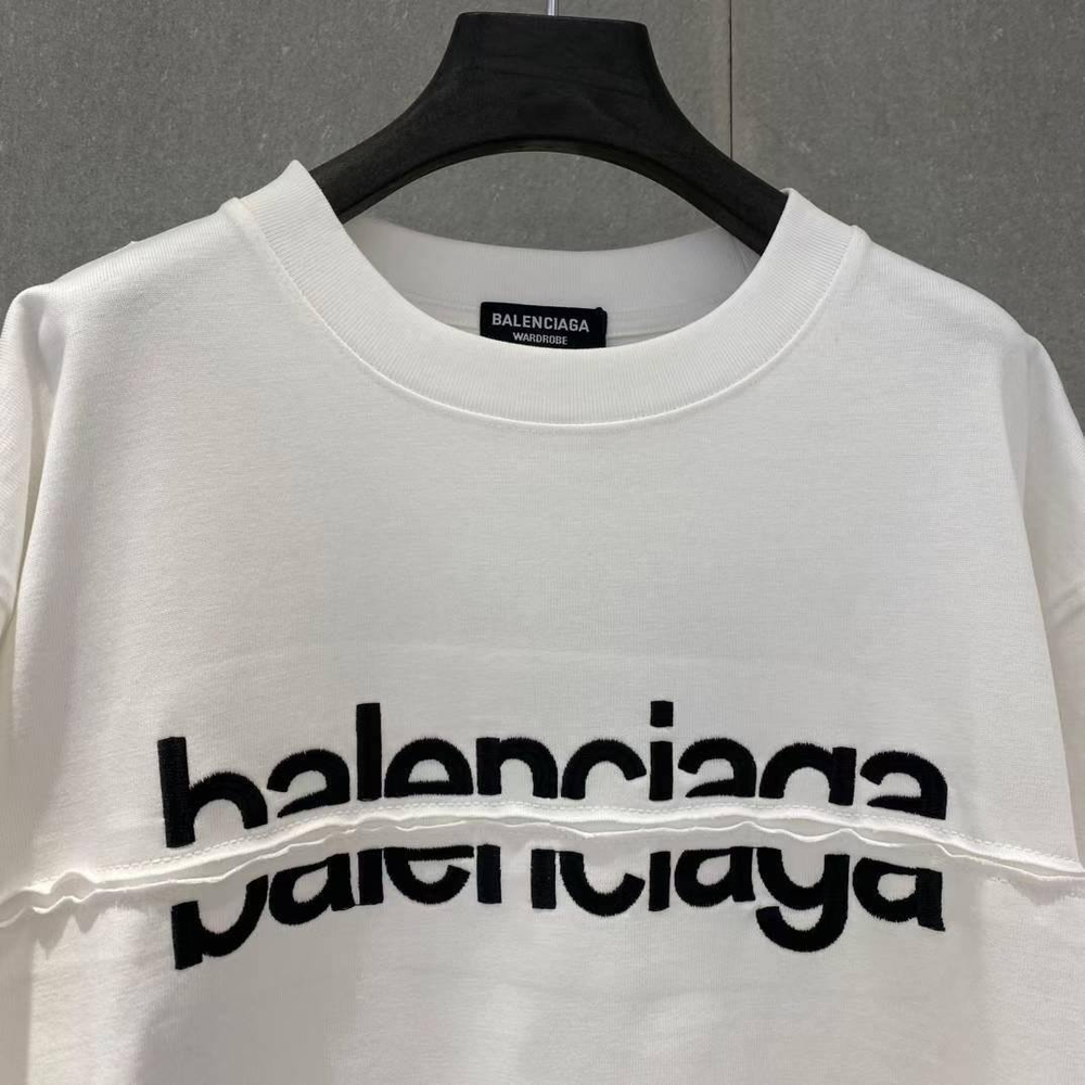 Футболка Balenciaga
