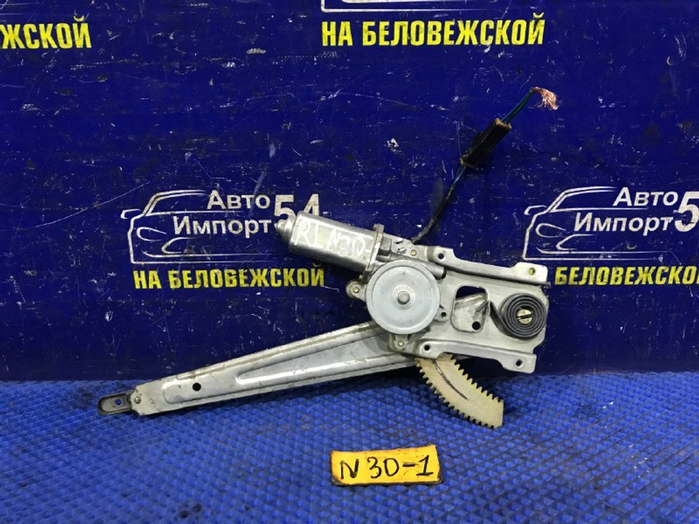 Стеклоподъемник задний левый NISSAN R’NESSA 1999