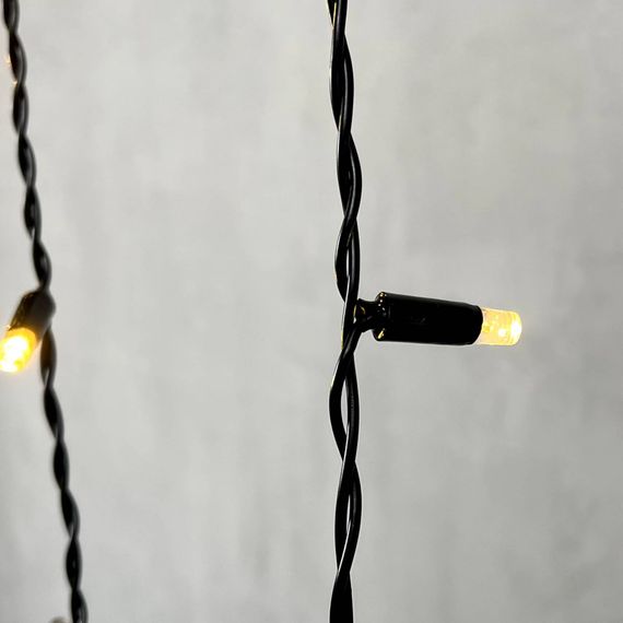 Светодиодная бахрома с колпачком 3,2*0,9 м., 180 теплых белых LED ламп, мерцание, черный провод ПВХ, IP65, LTC (PIL180BLWCAP-11-2WW)