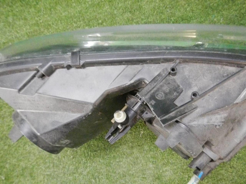 Битая Фара левая Lada Largus 1 (2021-н.в.) галоген