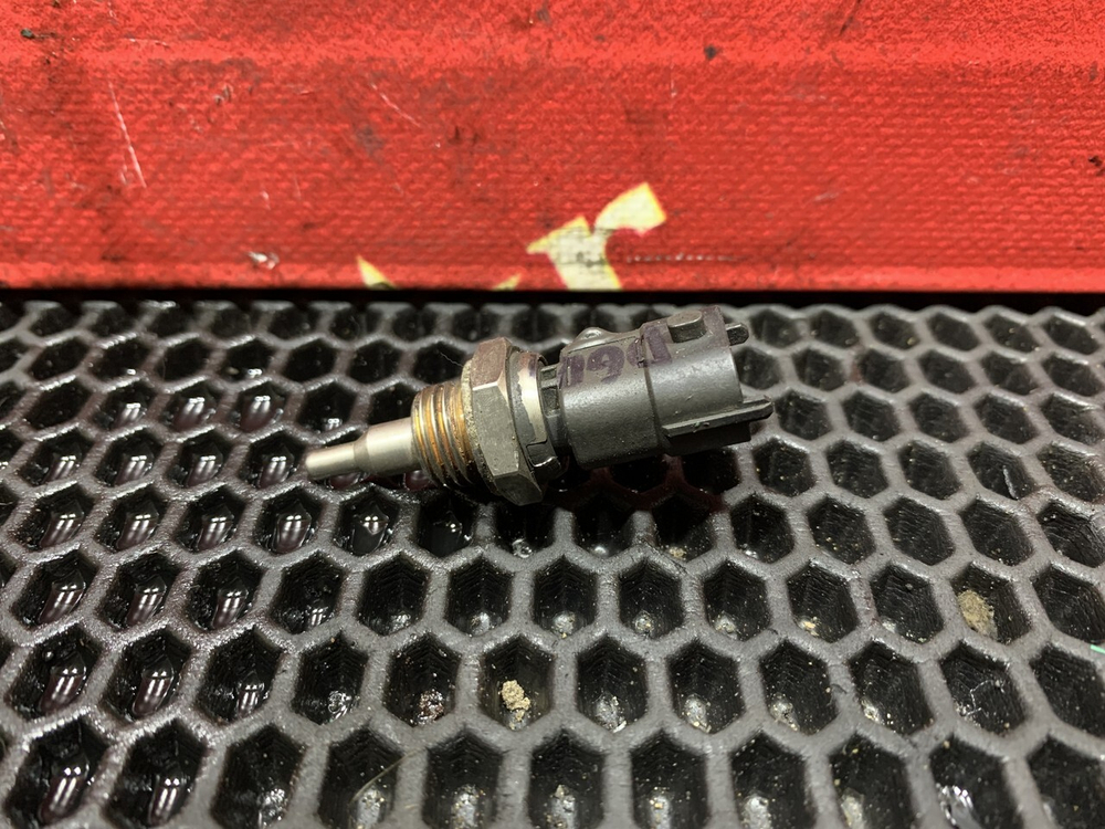 Датчик температуры охлаждающей жидкости 2021г