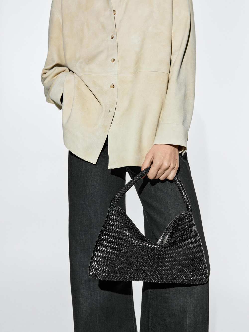 Massimo Dutti Маленькая плетеная кожаная сумка через плечо, черный