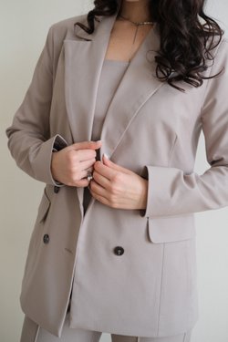 Пиджак бежевый из вискозы