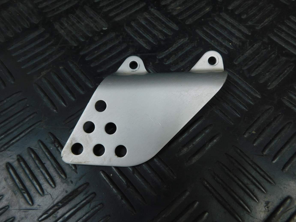 Защита тормозного цилиндра Kawasaki ZZR 400 98 053049