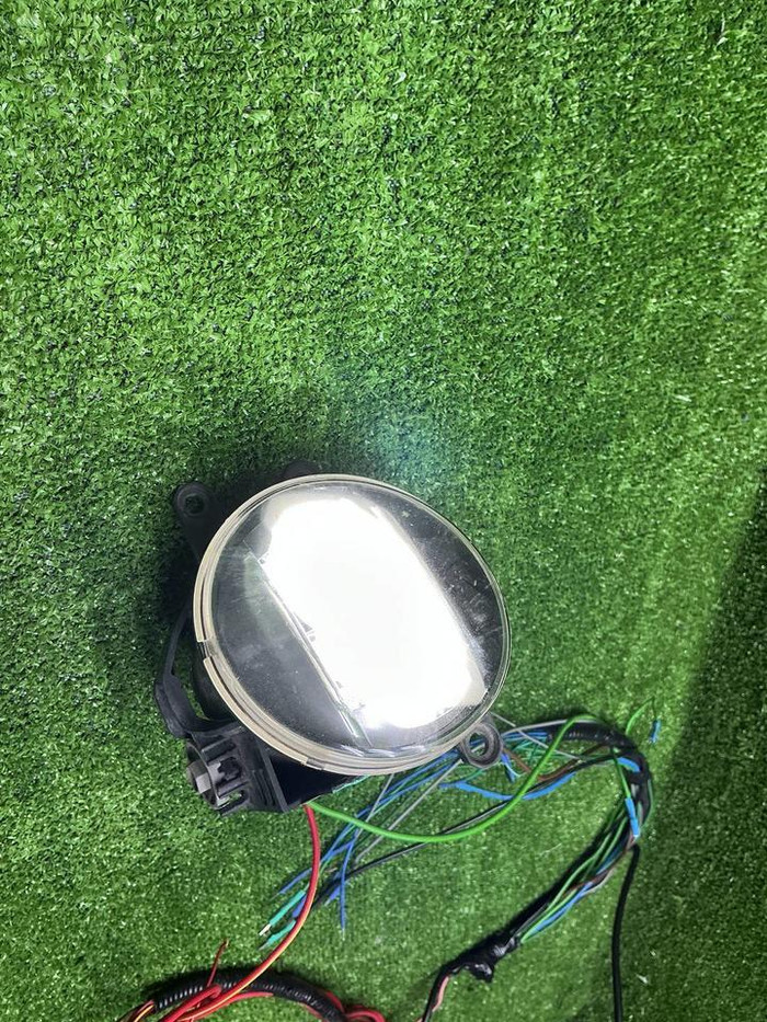 ПТФ правая Toyota LC Prado 150 (2017-н.в.) LED