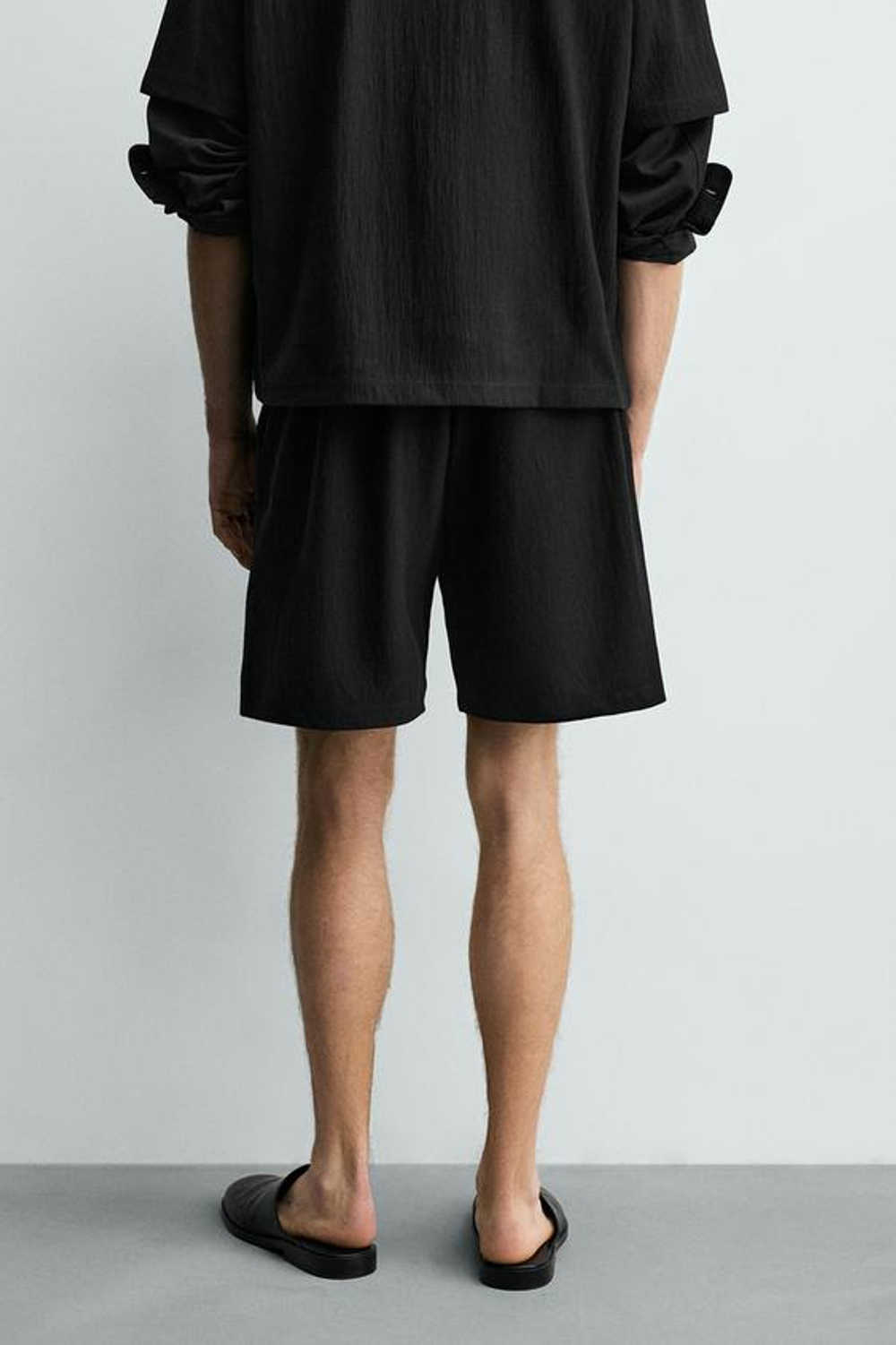 ZARA ШОРТЫ-ДЖОГГЕРЫ ИЗ РЕЛЬЕФНОЙ ТКАНИ, ЧЕРНЫЙ