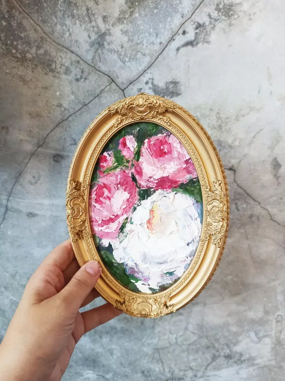 Картина овальной рамке