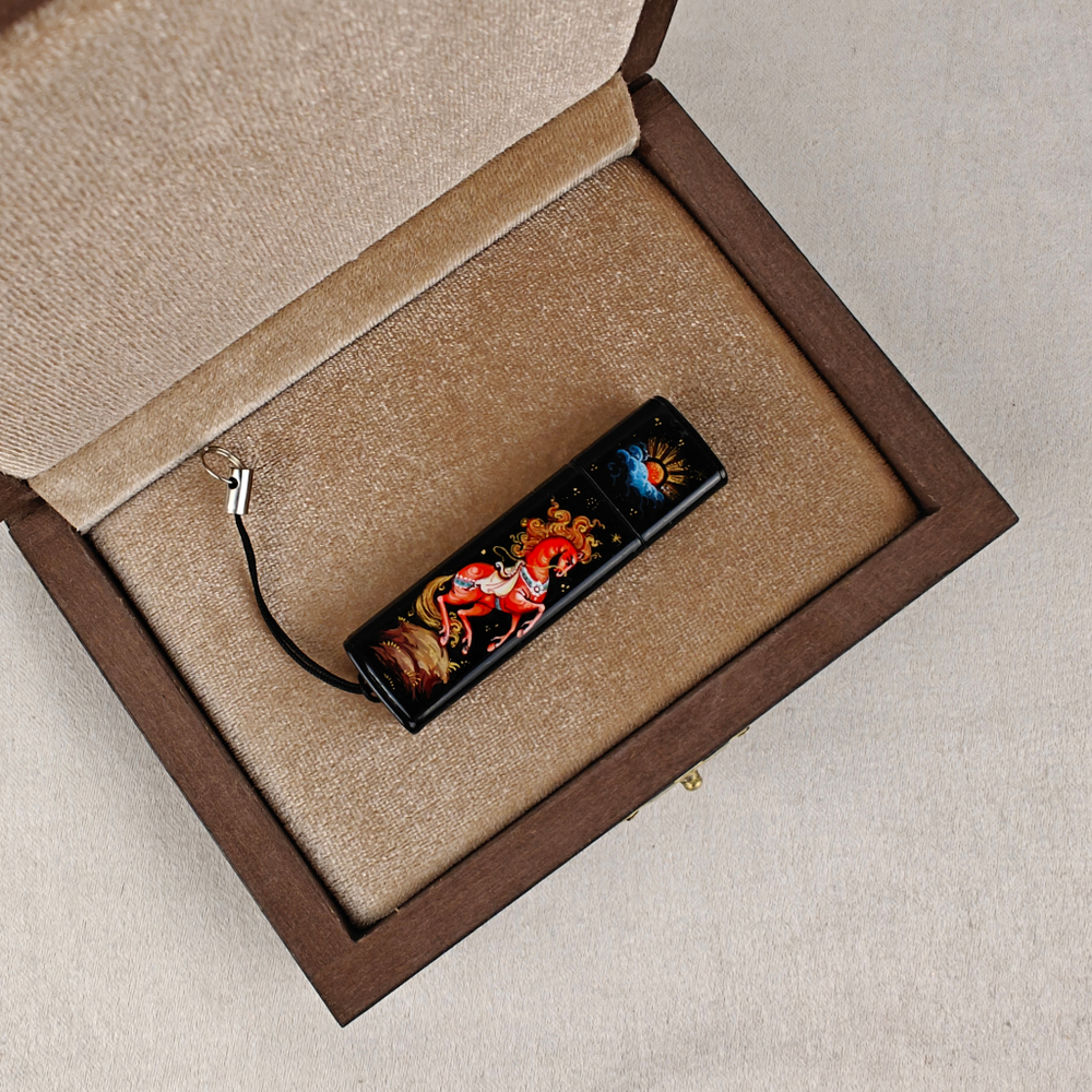 Флешка USB в футляре с ручной росписью "Сказочный конь"