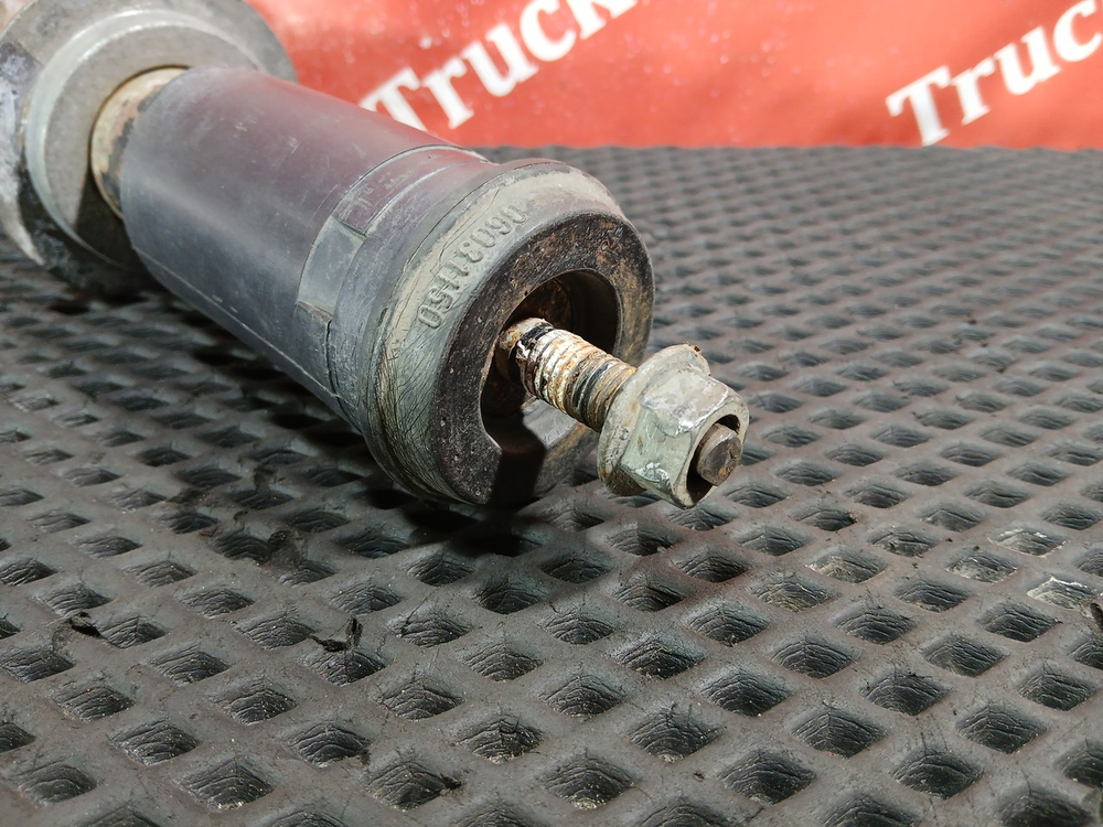 Амортизатор кабины передний