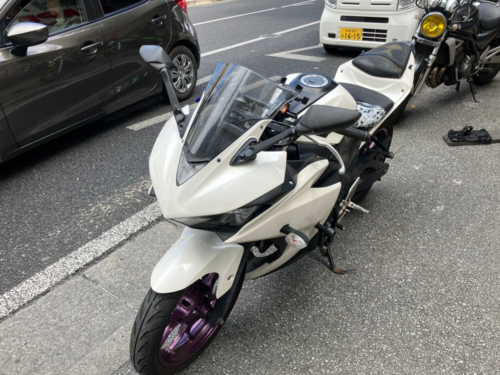Yamaha YZF-R25 , 2015