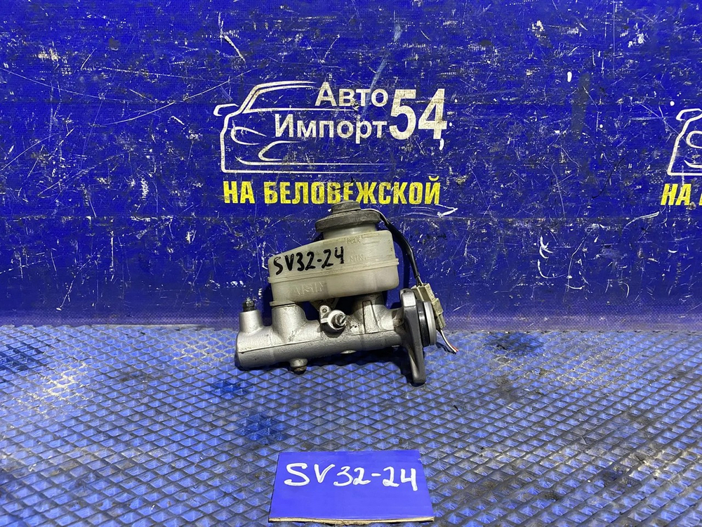 Главный тормозной цилиндр TOYOTA CAMRY 1993