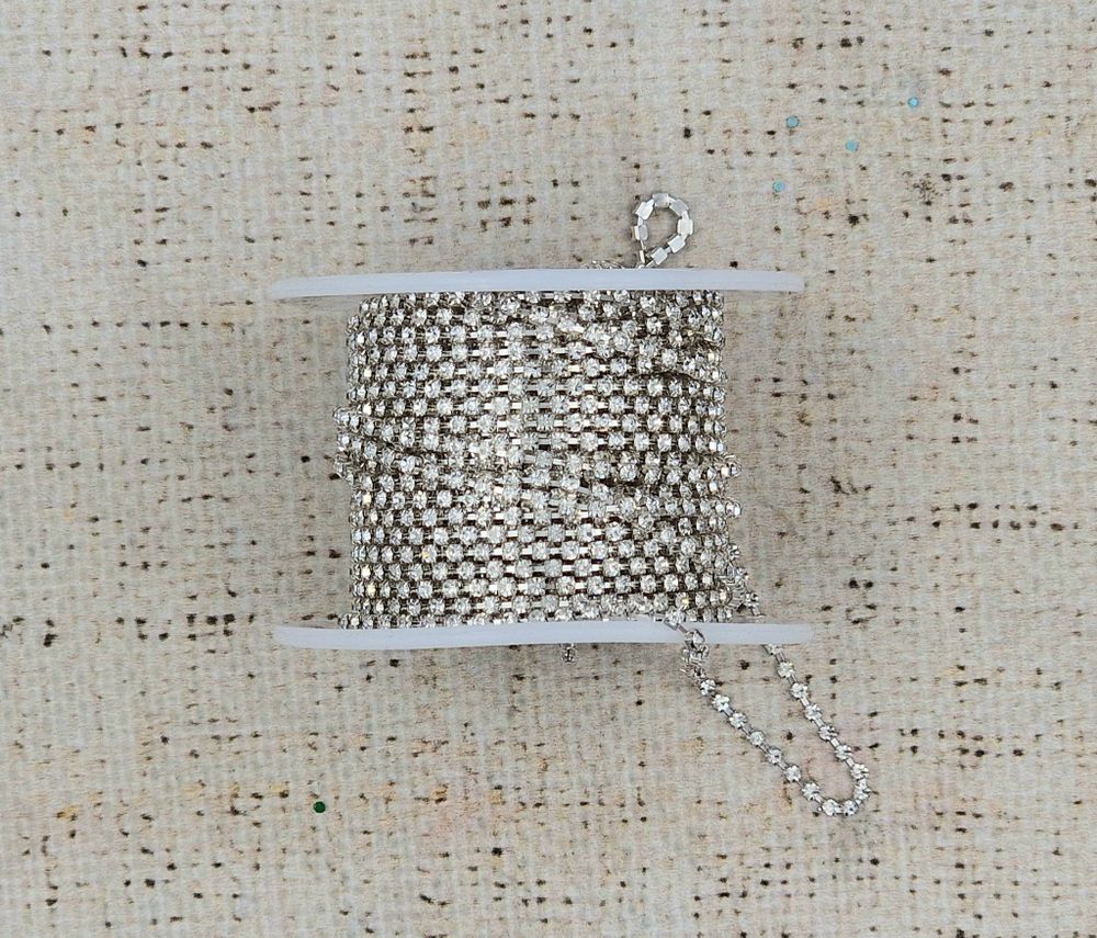 Цепь со стразами, ss 8, ш. 2,5 мм, серебро