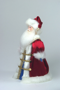 Кукла сувенирная фарфоровая. Дед Мороз. Сказочный персонаж.