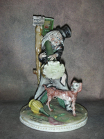 Статуэтка. Фарфор. С похмелья. Capodimonte. Италия