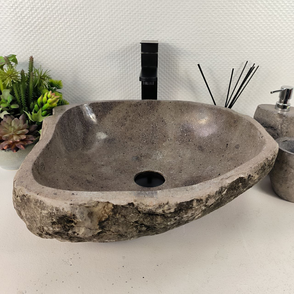 Раковина из речного камня RS-65592 48*44*15 0856