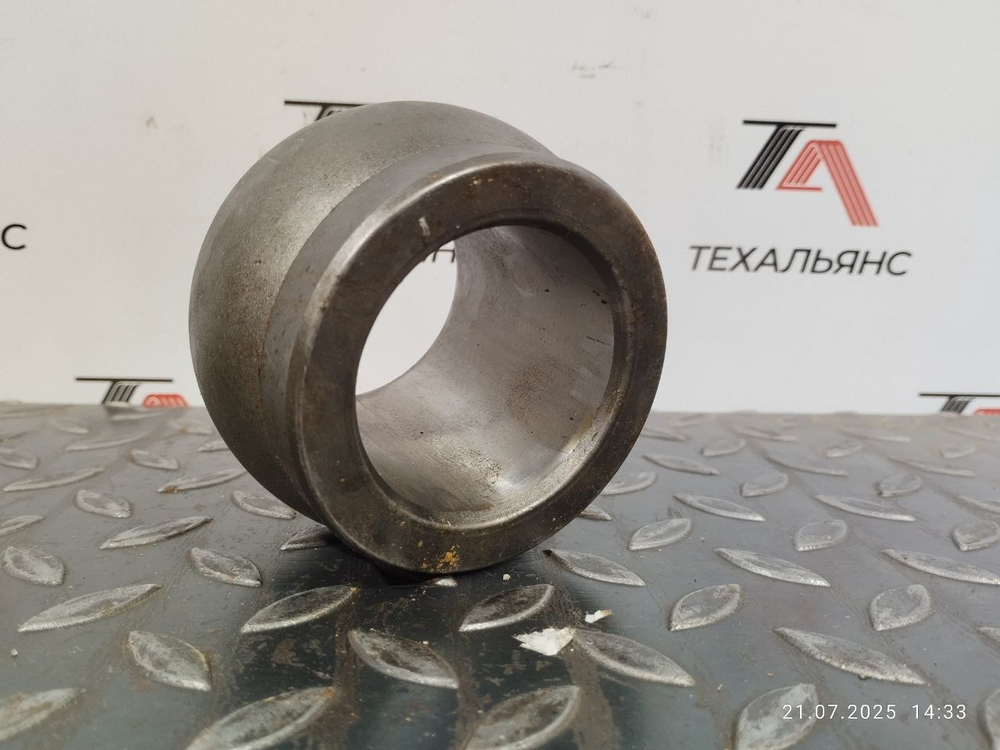 Втулка 14X-71-12240