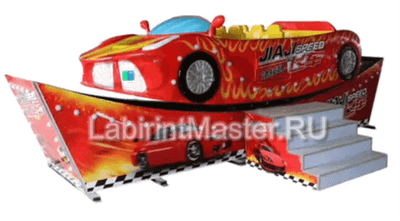 Атракцион «Летающая красная машина»