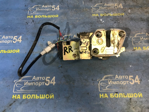 Замок двери задней правой MAZDA DEMIO 2001