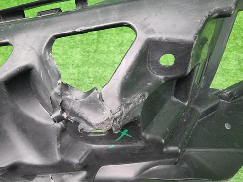 Кронштейн бампера левый BMW 4er G22 20-нв M-paket