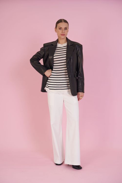 Лонгслив с кружевом