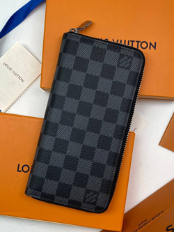 Кошелёк Louis Vuitton