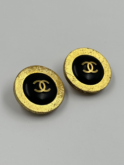 Клипсы с лого Chanel