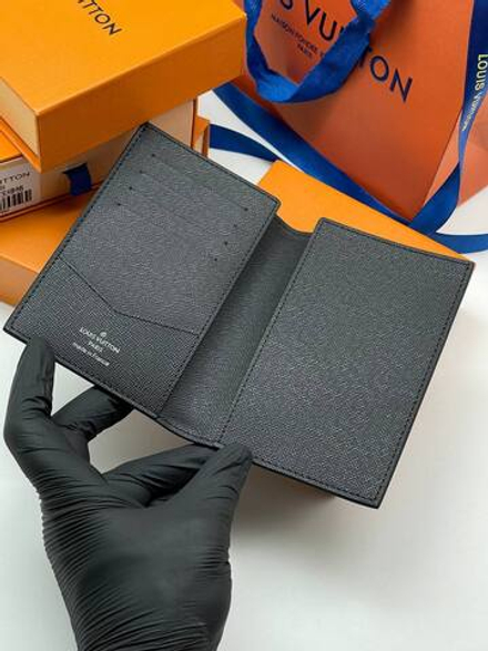Бумажник Louis Vuitton