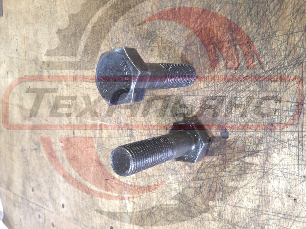 Болт M27*3*100 DIN931