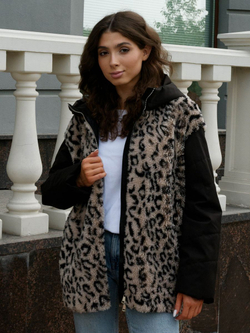 Шуба женская чебурашка тедди с капюшоном короткая, SilverFox (арт. 2204-021-7,4)