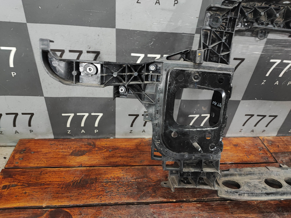 Панель передняя (телевизор) Hyundai Sonata 8 (DN8) 19-нв Б/У Оригинал 64101L1000