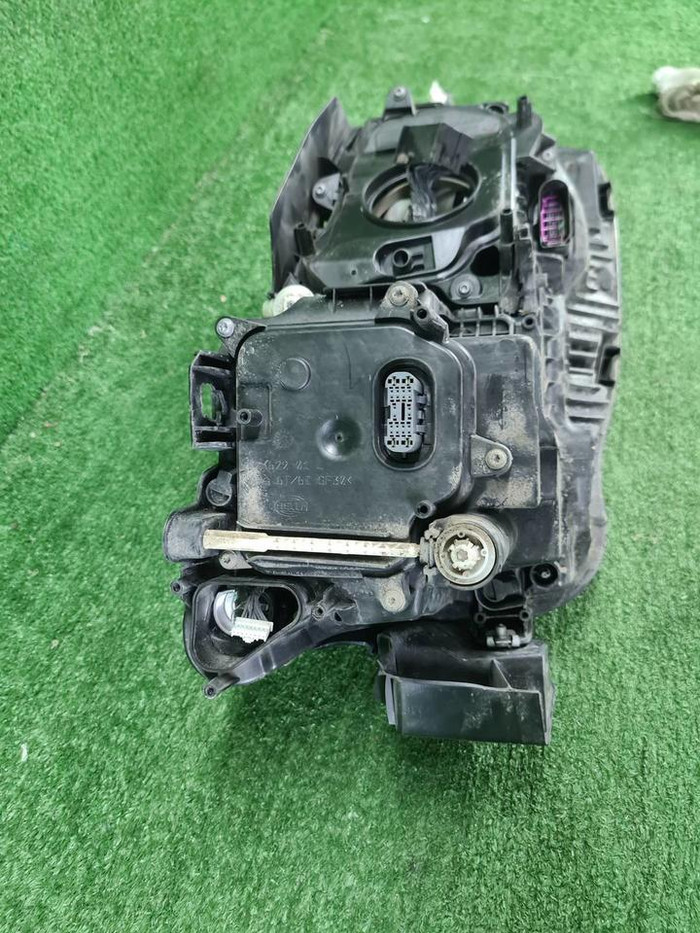 Битая Фара левая VW Touareg 3 (2018-2023) LED