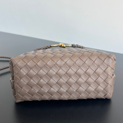 Bottega Veneta Small Andiamo 25 cm