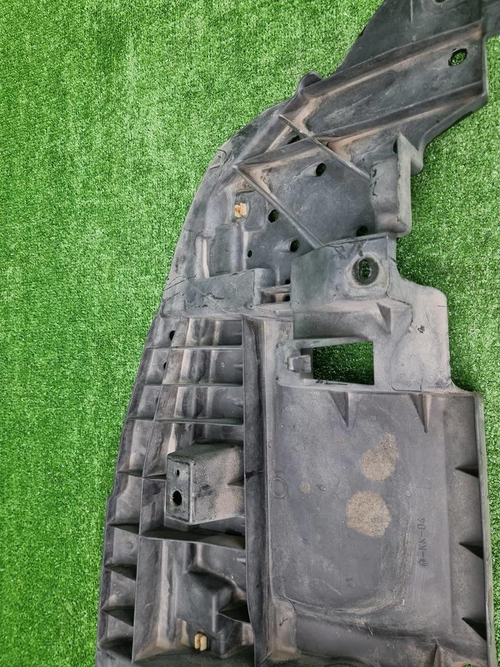 Пыльник переднего бампера Lexus NX 1 (2014-2021)