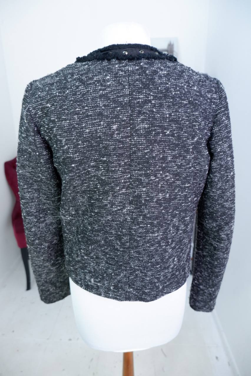 Жакет Ostin сдержанный, маркировка М, визуально 46 размер