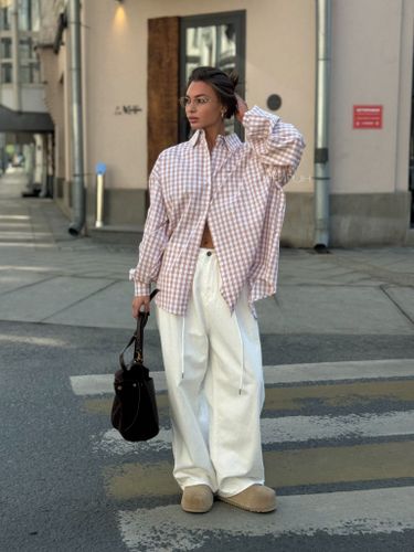 Бежевая хлопковая оверсайз рубашка в клетку