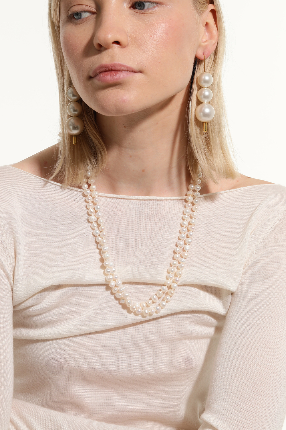 Колье длинное, барочный жемчуг среднего размера