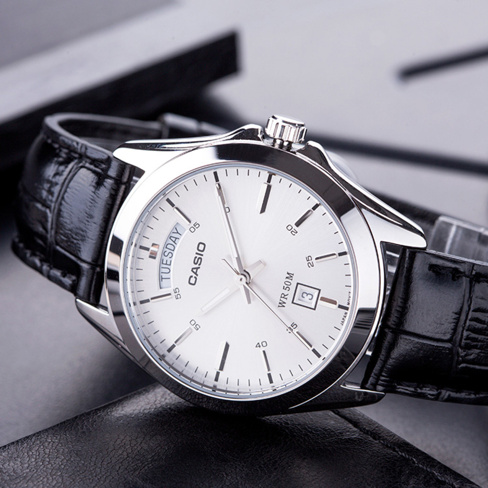 Часы CASIO STANDARD 50, MTP-1370L-7A