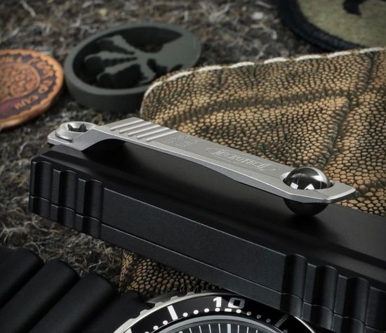 Нож фронтальный, автоматический Microtech Cypher II S/E Black Stonewash Standard - сталь М390МК, рукоять алюминий