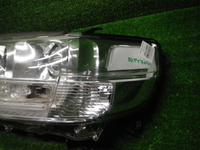 Фара левая Toyota Land Cruiser 200 (2015-2021) LED