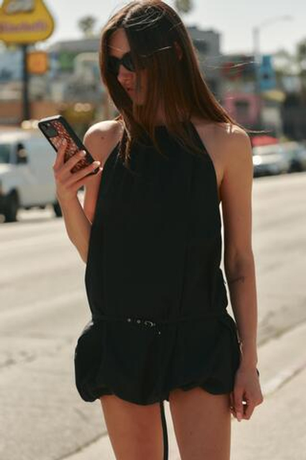 ZARA ПЛАТЬЕ-БАЛЛОН С ГОРЛОВИНОЙ ХАЛТЕР, ЧЕРНЫЙ