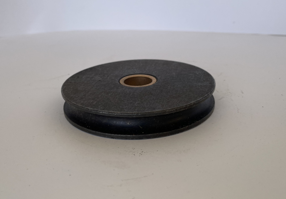 86010684 Шкив большой (209045) со втулкой для 240ХМ (208)