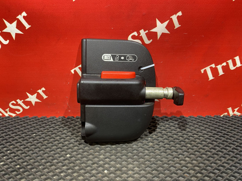 Замок двери внутренний правый 2018г